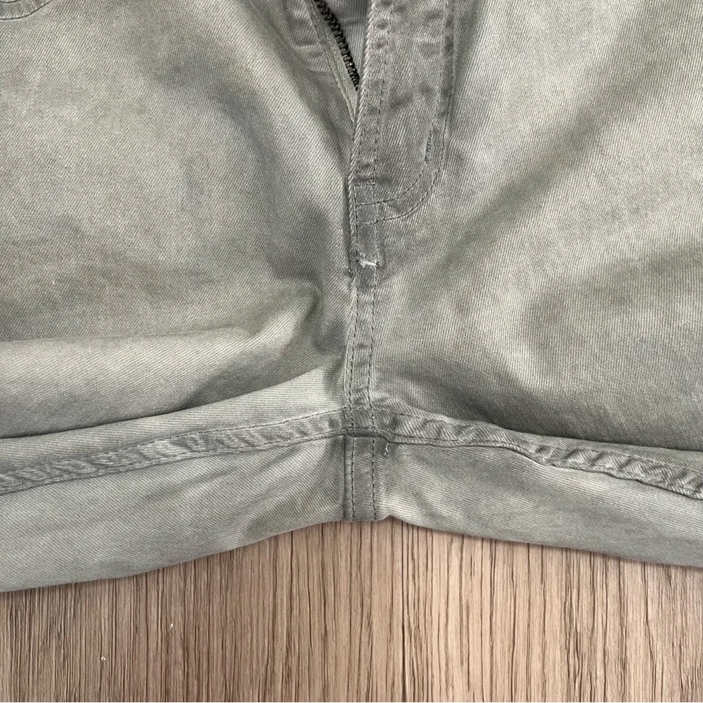 Serenede Stacked Denim Jeans Men’s Size 30 Sage Green Gray Snap Hem